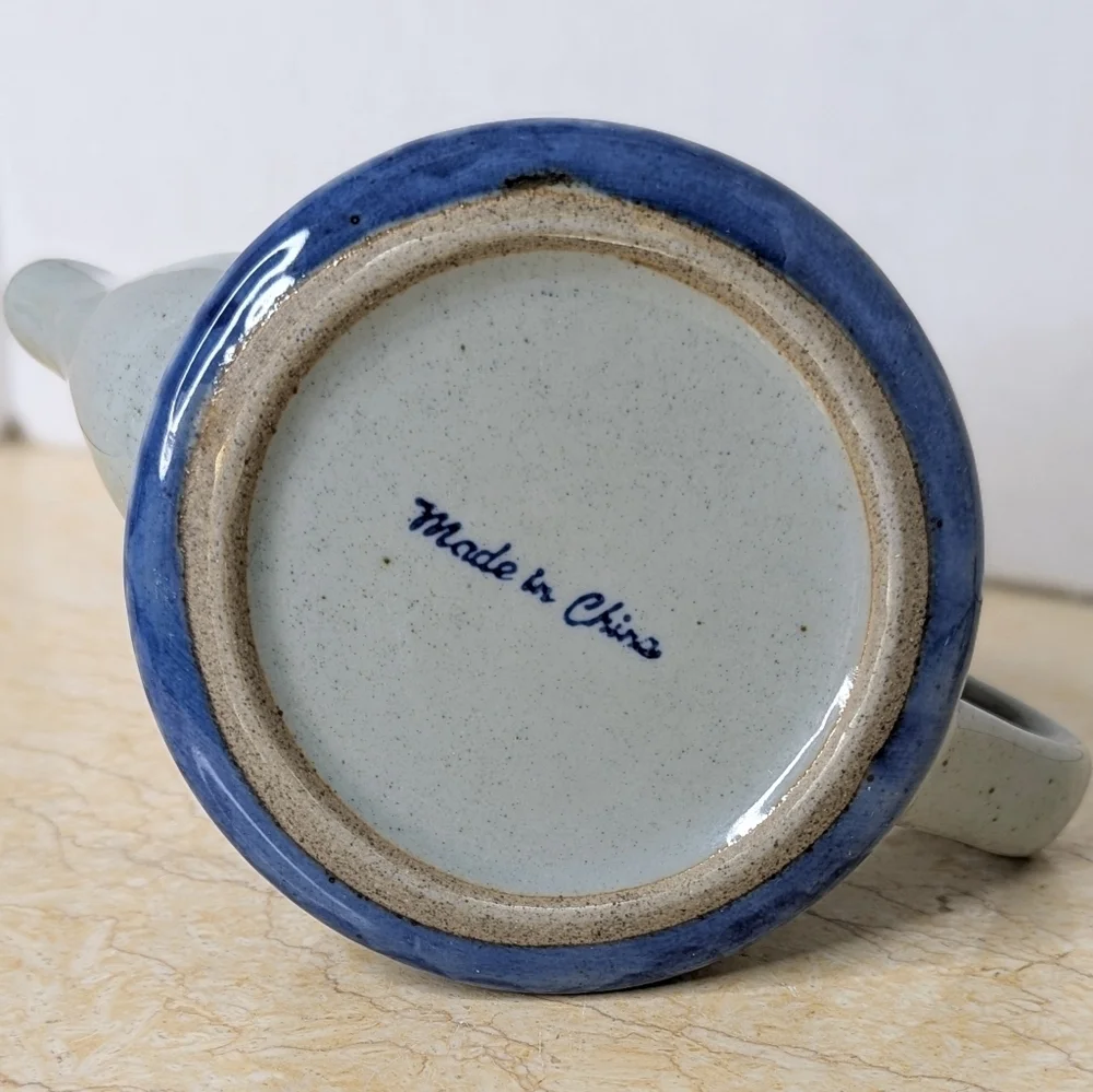 Vintage Ceramic Chinese Blue Daisy Floral Lidded Teapot Cottagecore